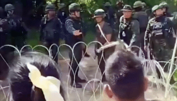 Стычка на границе с Сакаэо: Камбоджийцы срывают колючую проволоку, атакуют тайских солдат