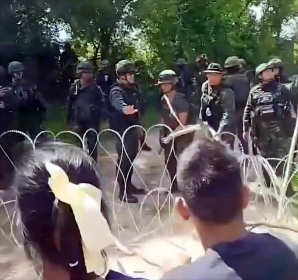 Стычка на границе с Сакаэо: Камбоджийцы срывают колючую проволоку, атакуют тайских солдат