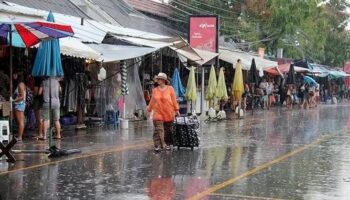 Таиланд готовится к сильным дождям, которые продолжаются в нескольких регионах