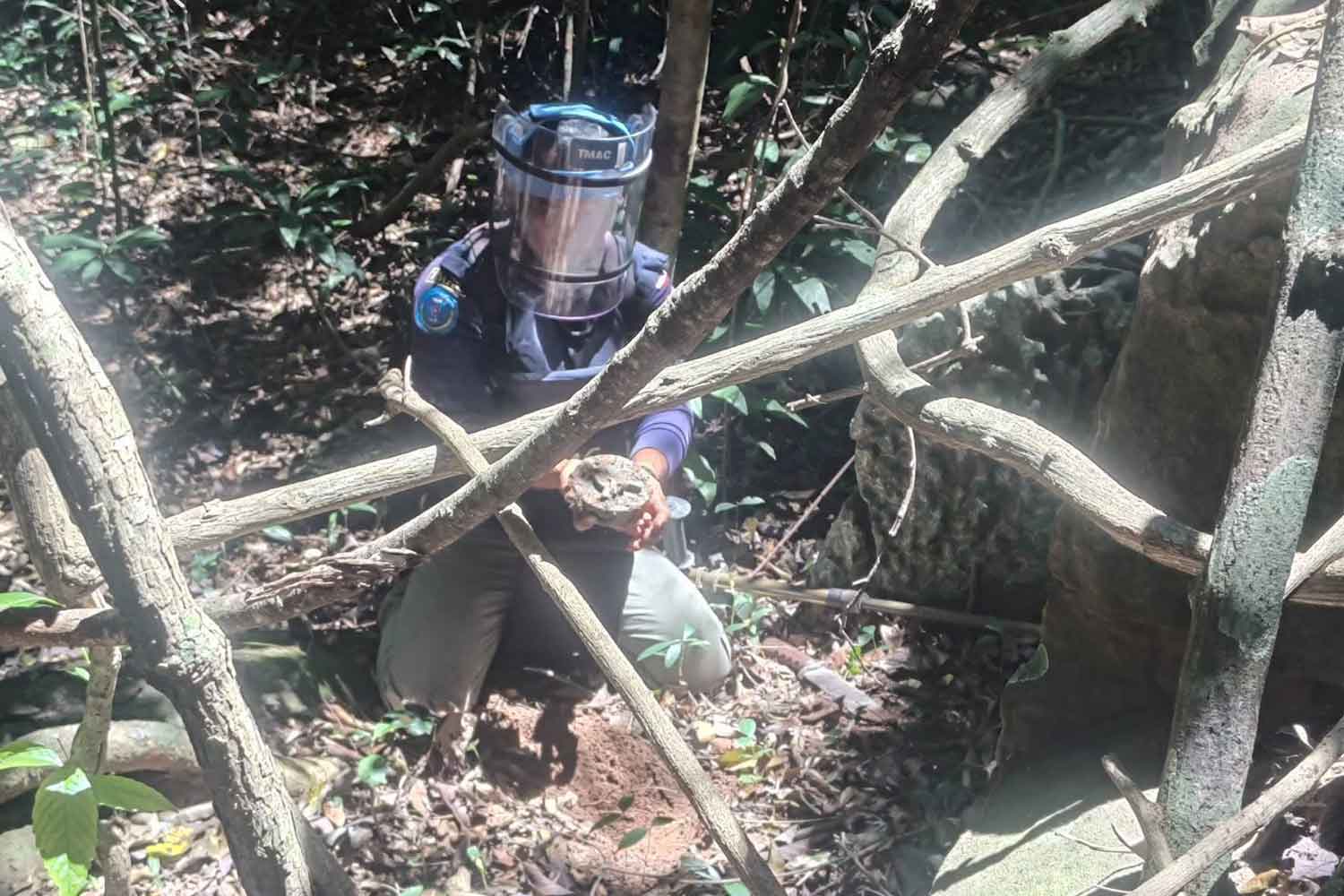 Таиланд призывает Камбоджу прекратить использование мин.