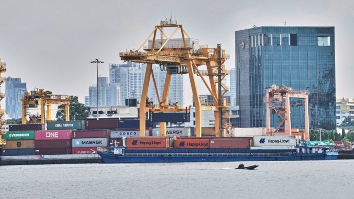 Тайский центральный банк снижает ставки, чтобы поддержать замедляющиеся экономические темпы