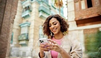 Тайцы увлечены каникулами с искусственным интеллектом, так как 98% доверяют технологиям в планировании поездок