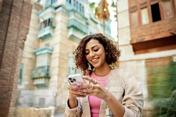 Тайцы увлечены каникулами с искусственным интеллектом, так как 98% доверяют технологиям в планировании поездок