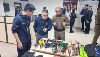 Четыре китайских грабителя украли сейф канадской женщины в Нонгтхабури