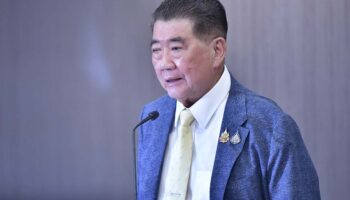 Phumtham созывает специальное заседание кабинета министров по тарифам США и мерам по облегчению на границе