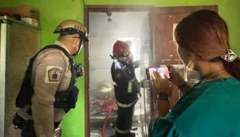 100000 бат пропали после подозрительного пожара в доме в Пхре