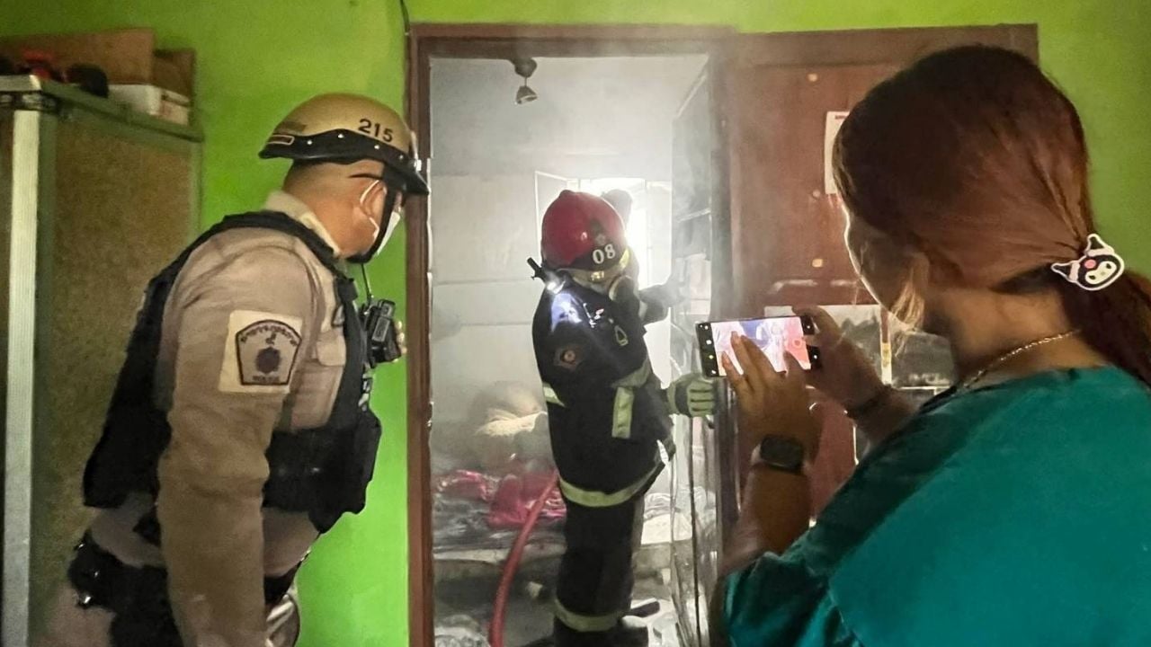 100000 бат пропали после подозрительного пожара в доме в Пхре