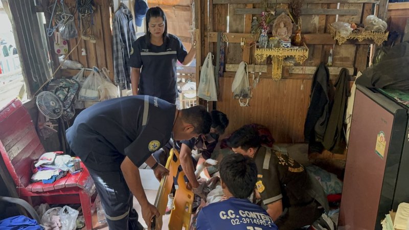 84-летняя женщина терпит попытку изнасилования и нападения