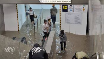 AIA обязана выплатить за хаос, связанный с наводнением на MRT в Бангкоке