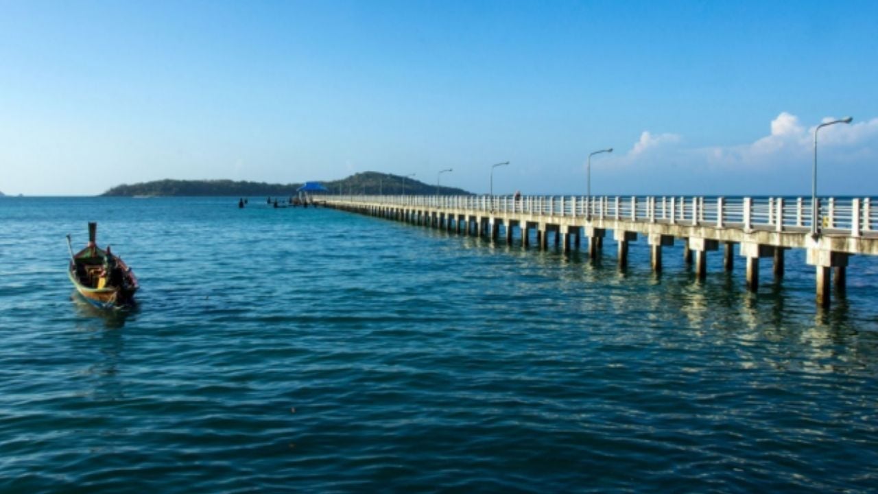 Airbnb назвал пляж Равай на Пхукете одним из лучших гастрономических направлений на 2025 год.