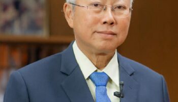 Аутсайдеры укрепляют кабинет