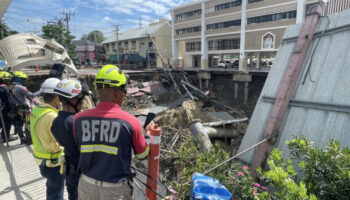 Бангкок торопится исправить огромную 50-метровую яму в течение 14 дней