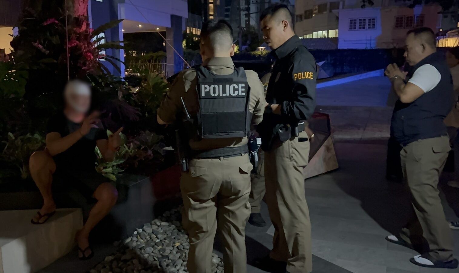 Британец был порезан в кондоминиуме в Паттайе бандой транс-эскортов