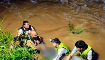Волонтер утонул во время установки затопленных баррикад в Накхонратчасиме