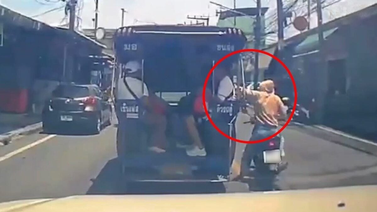 Вор в Хат Яй выхватил золотую цепочку у туриста на велосипеде