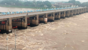 Департамент орошения увеличивает сбросы воды для управления рисками наводнений из-за сильного дождя, стока и высоких приливов