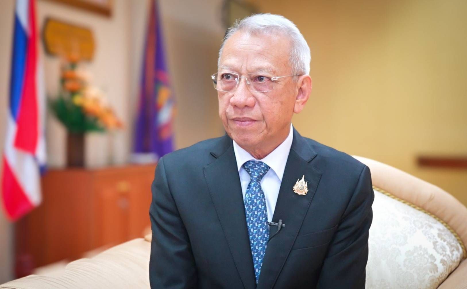 Задержки железной дороги Тайланд-Китай накапливаются, поскольку министру предстоит суровое испытание