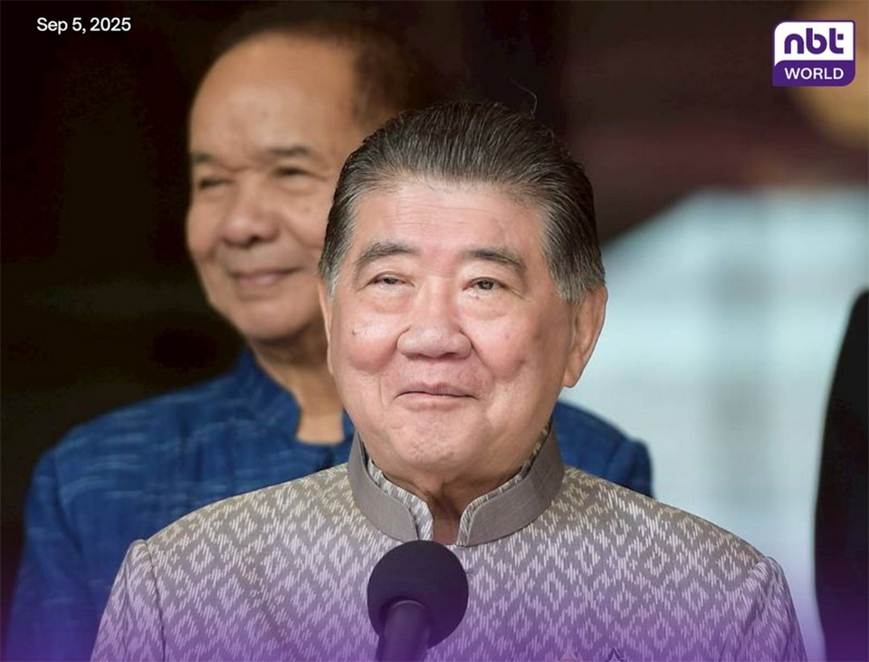 Исполняющий обязанности премьер-министра confirmó Thaksin за границей по медицинским причинам, указывает на обновление в социальных сетях