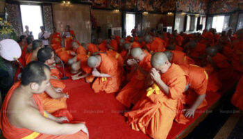 Исследование показало, что треть монахов в Бангкоке имеет избыточный вес