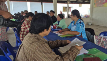 Компенсация помогает, но не избавляет от страха, говорят пограничные жители.