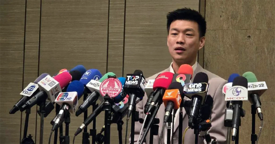 Лидер Партии народа не решил, голосовать ли за Пхеда Тхаи или Бхумджайтай на выборах премьер-министра.