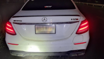 Мерседес сбивает мотоцикл на мосту в Патум Тани, rider dies – 19-летний водитель допрошен