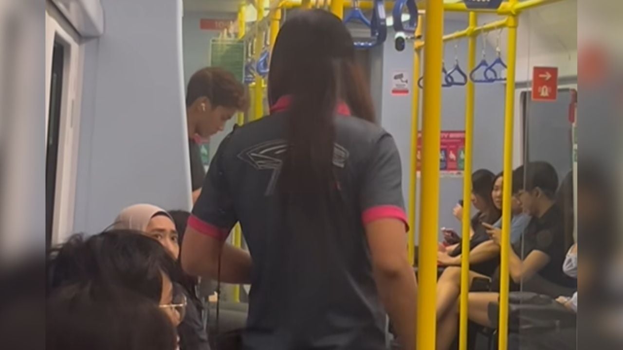 Молл в Бангкоке уволил трансженщину за оскорбление мусульманки в поезде
