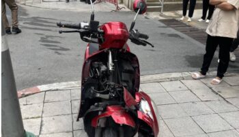 Мотоциклист погиб в столкновении с автобусом возле junction Asok-Sukhumvit в Бангкоке