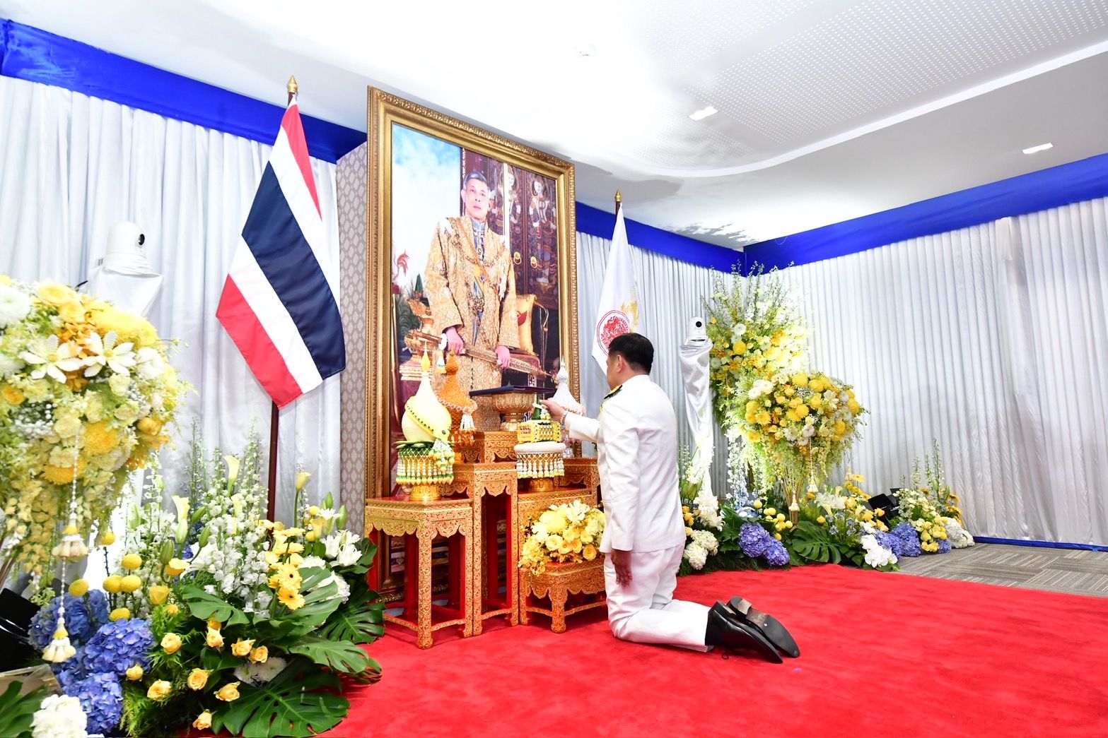 Новый премьер-министр Анутин обещает быстрое восстановление экономики и мир на границах