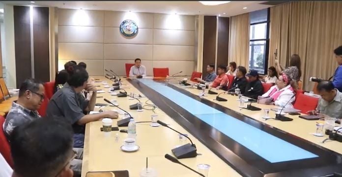 Паттайя выдаст разрешения на прогулки под водой, чтобы защитить морскую жизнь