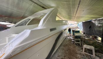 Подозреваемые арестованы по делу о краже скоростного катера на 2,2 миллиона бат в Чонбури