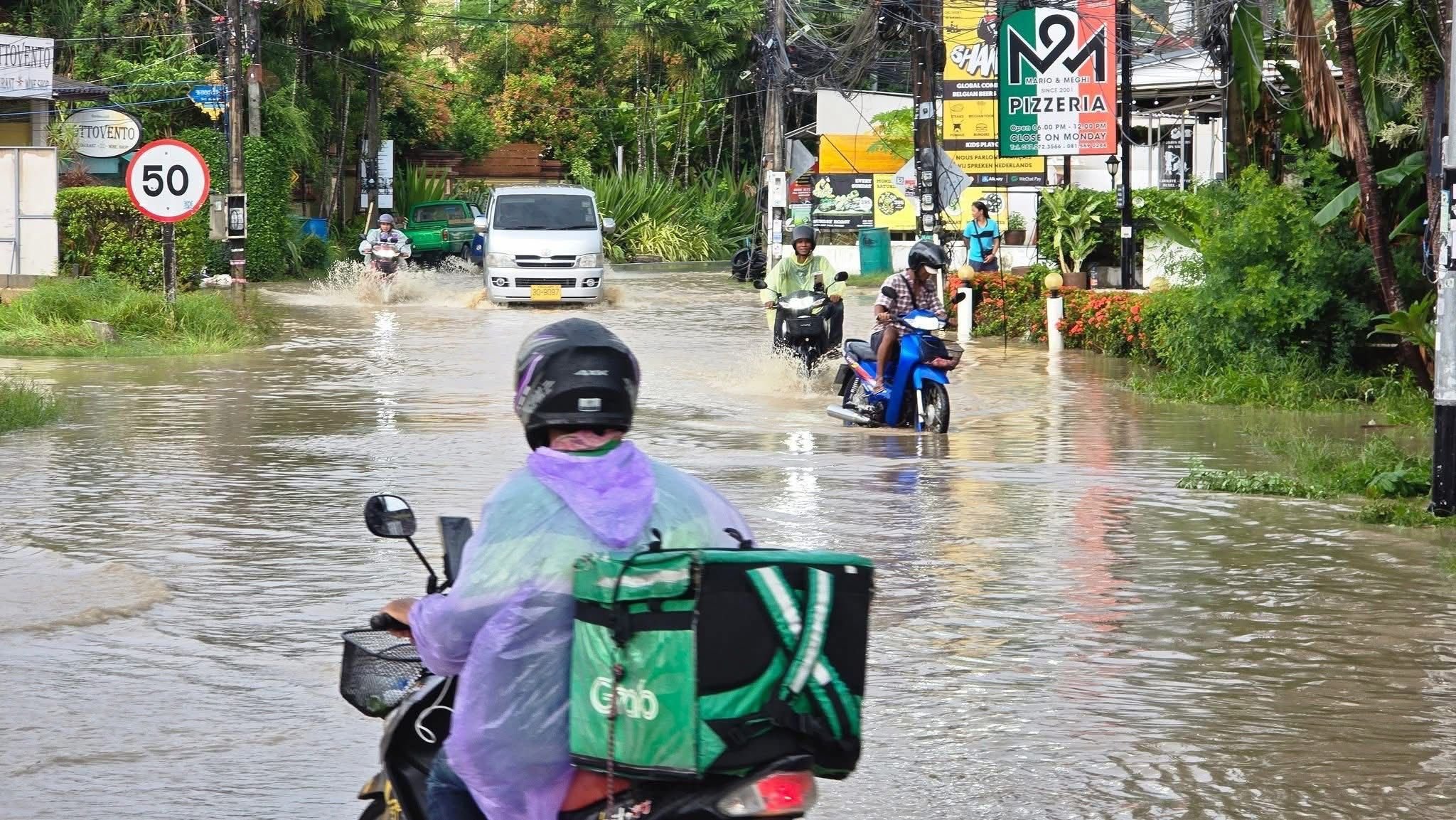 Пострадавшие от шторма: 44 провинции Таиланда сталкиваются с угрозой внезапных наводнений