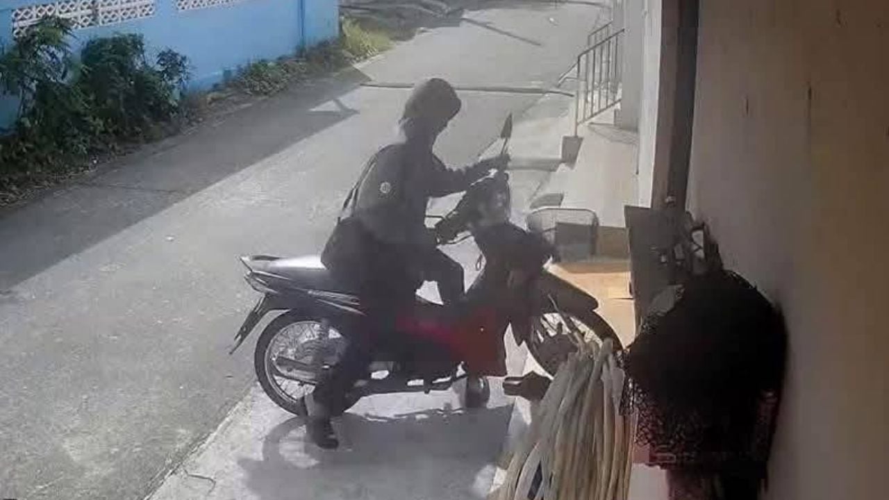 Ранонг, полиция stabbed во время ареста за кражу мотоцикла, подозреваемый умер