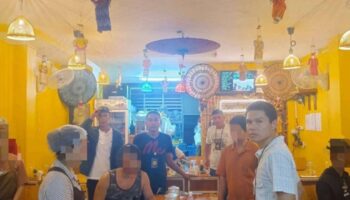 Ресторан на Пхукете подвергся рейду за незаконное использование персонала из Мьянмы.