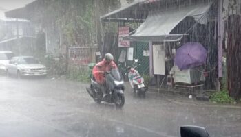 Сильные ливни накрыли 35 провинций Таиланда, Бангкок в ожидании опасности