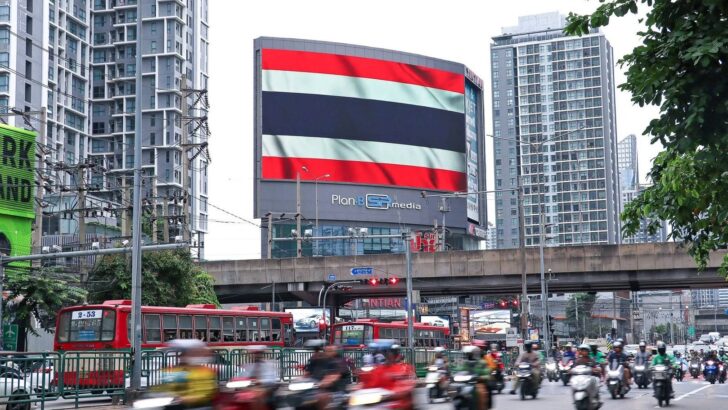 Тайские бизнесмены предупреждают, что политическая неопределенность может подорвать экономику в конце года