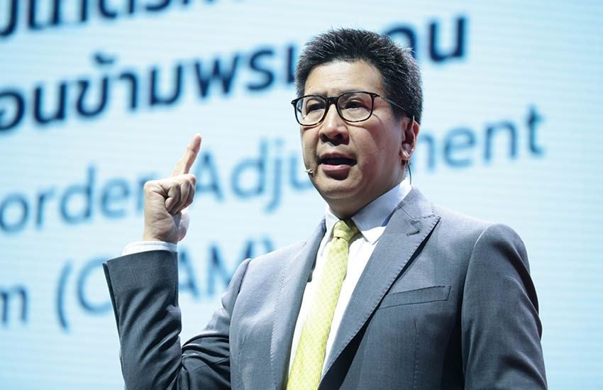 Тайский король одобрил новый кабинет Антуна из 36 министров