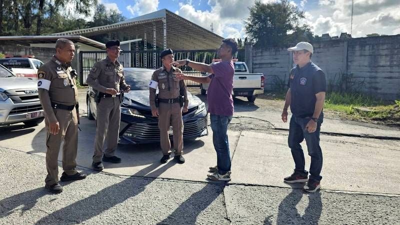 Такси-бандитская война вспыхивает, так как водители Пхукета блокируют такси круизного судна