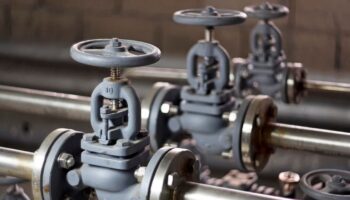 Утечка аммиака на заводе льда в Бангкоке взята под контроль