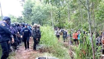 Анутин говорит Камбодже: Уберите оружие, сначала гражданские лица