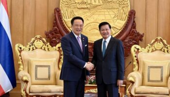 Анутин прибывает в Лаос с первым визитом в качестве премьер-министра