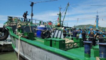 Военные моряки были отстранены из-за кражи нефти и скандала с закупками