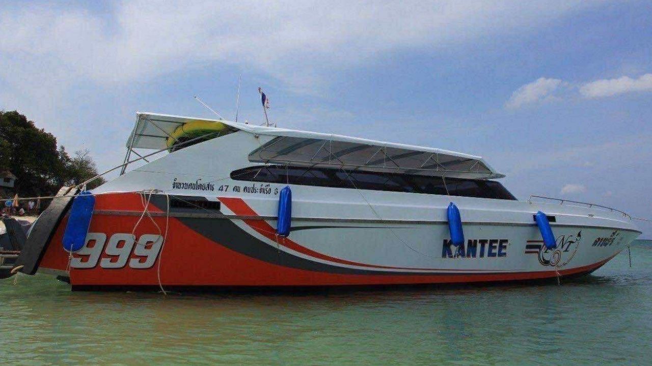 Вор на свободе после кражи скоростного катера и его оставления в море у побережья Пхукета