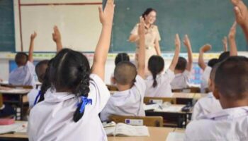 Восхищение, когда учителя обвиняют в нападении на ученика из-за зефиров