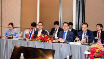 Встреча комитета по границе Таиланд-Камбоджа для разработки начального 'мирного заявления'