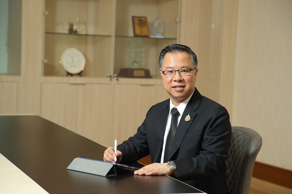 Заявки на инвестиции в Thailand почти удвоились, достигнув рекорда в 42 миллиарда долларов США за первые девять месяцев 2025 года