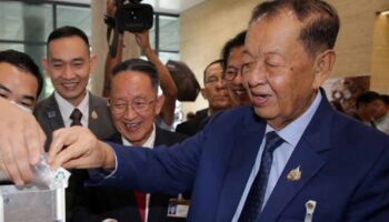 Знаменитый найм полиции ставит спикера тайского парламента в трудное положение