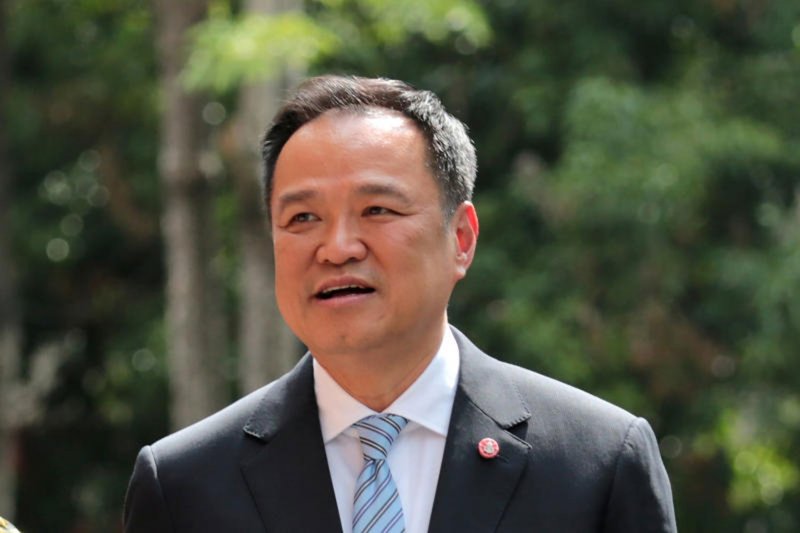 Партия Бхумджайтай привлекает все больше дезертиров