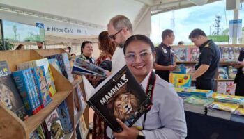 Плавающая книжная ярмарка пришвартовалась в Саттахипе