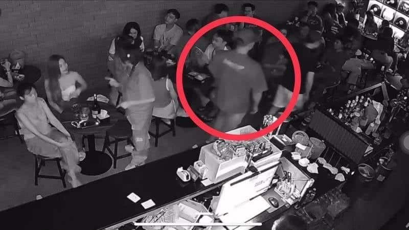 Подозреваемый в stabbing в пабе на Пхукете сдался полиции